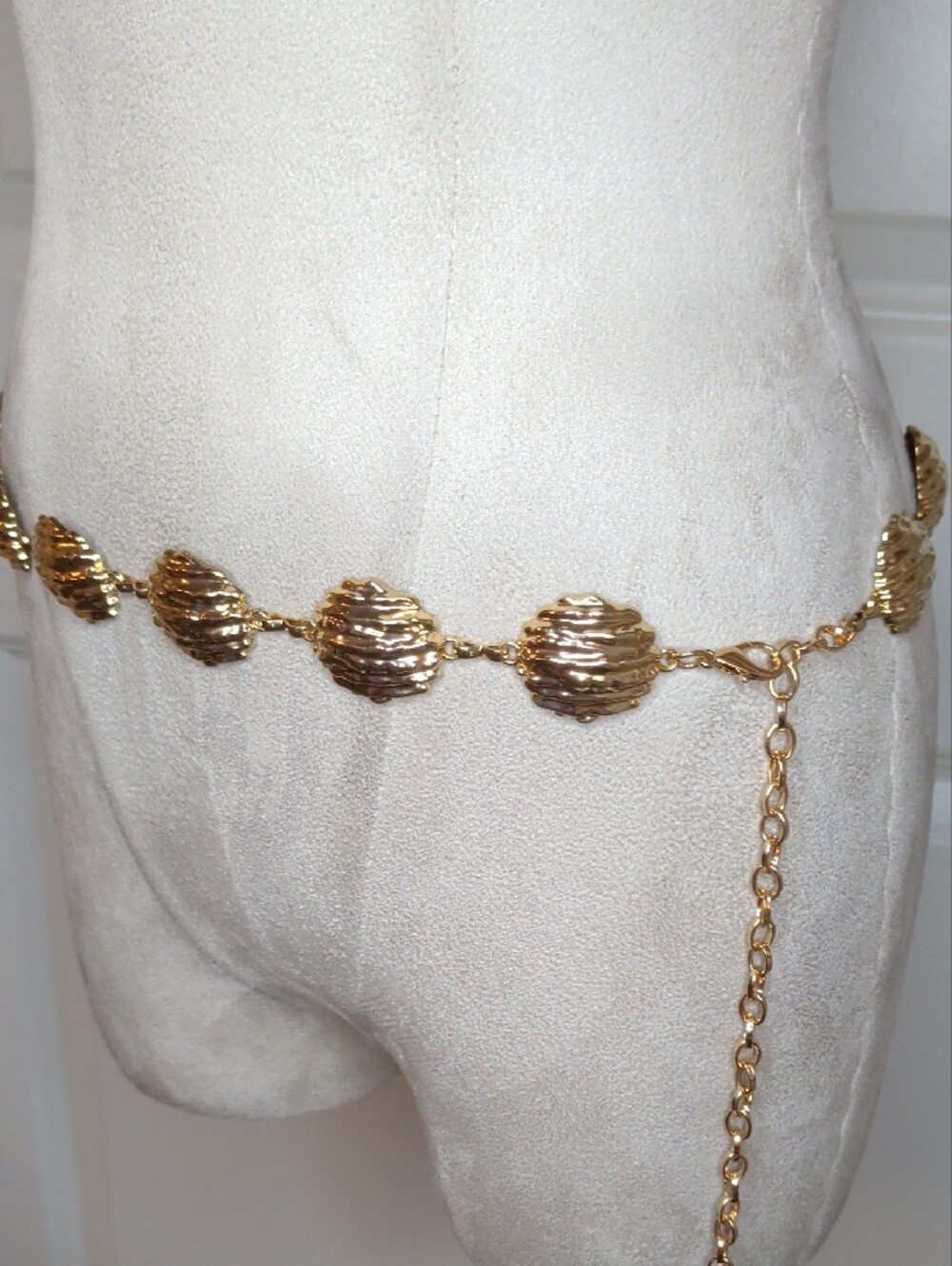 Vintage Shell Link Chain Belt Gold Tone Hip Or Waist Classic Old Money SZ M/L